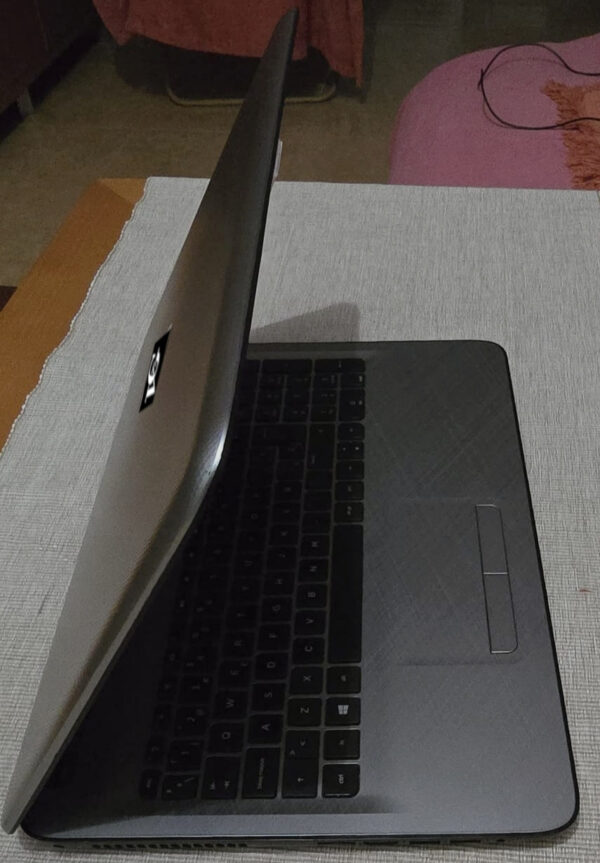 HP 240 G8 14" Core i5 1 GHz
